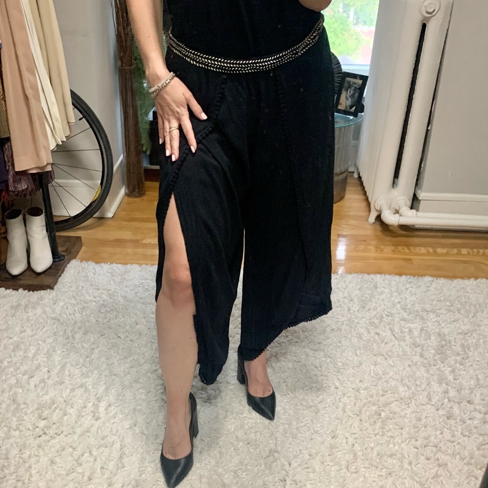 Anthropologie cropped flowy pants